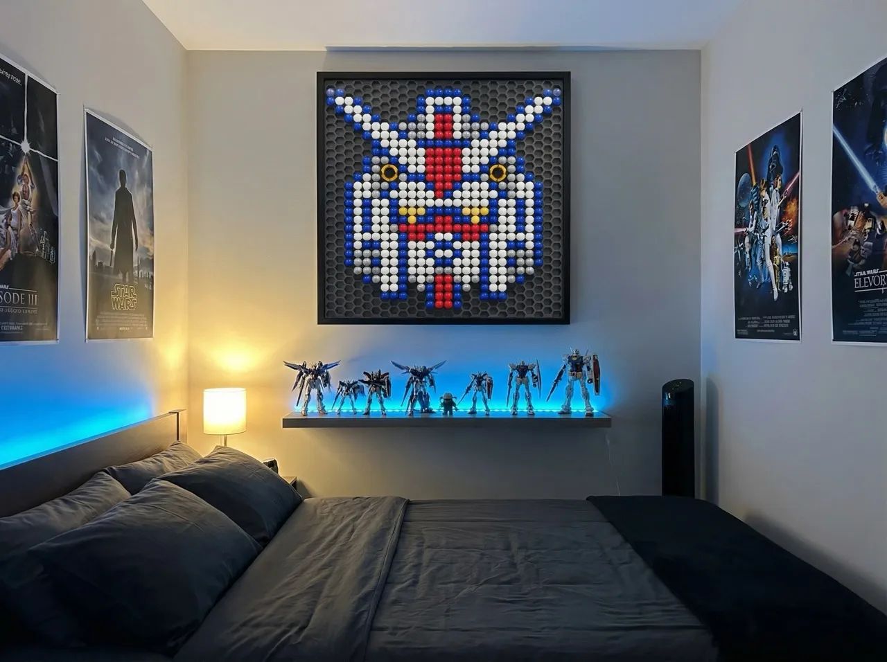Personagem hexagonal em quarto gamer